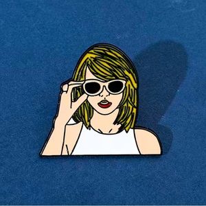 Taylor Swift Enamel Pin Badge